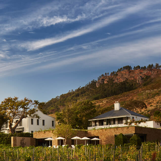 5b5f08f663333-Architecture - Tomeu Esteva01